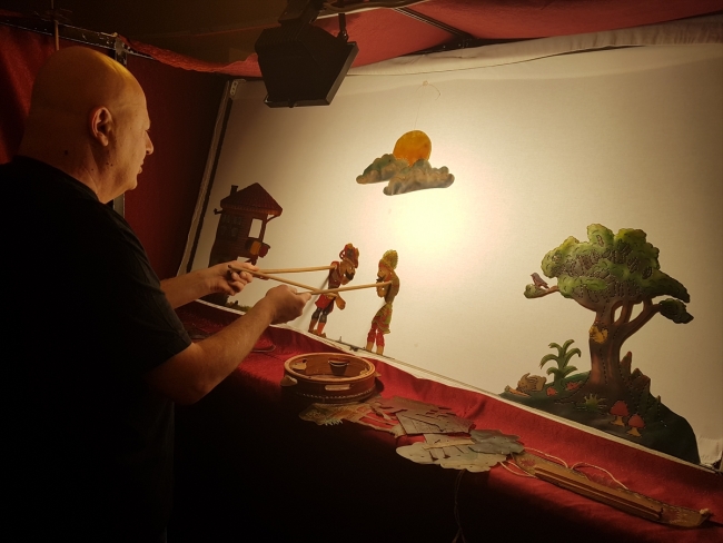 Yediden yetmişe hala büyük keyifle izleniyor: Karagöz